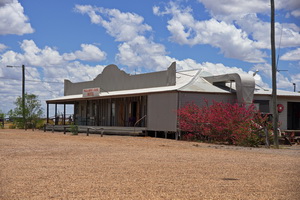 Walkabout Creek Hotel