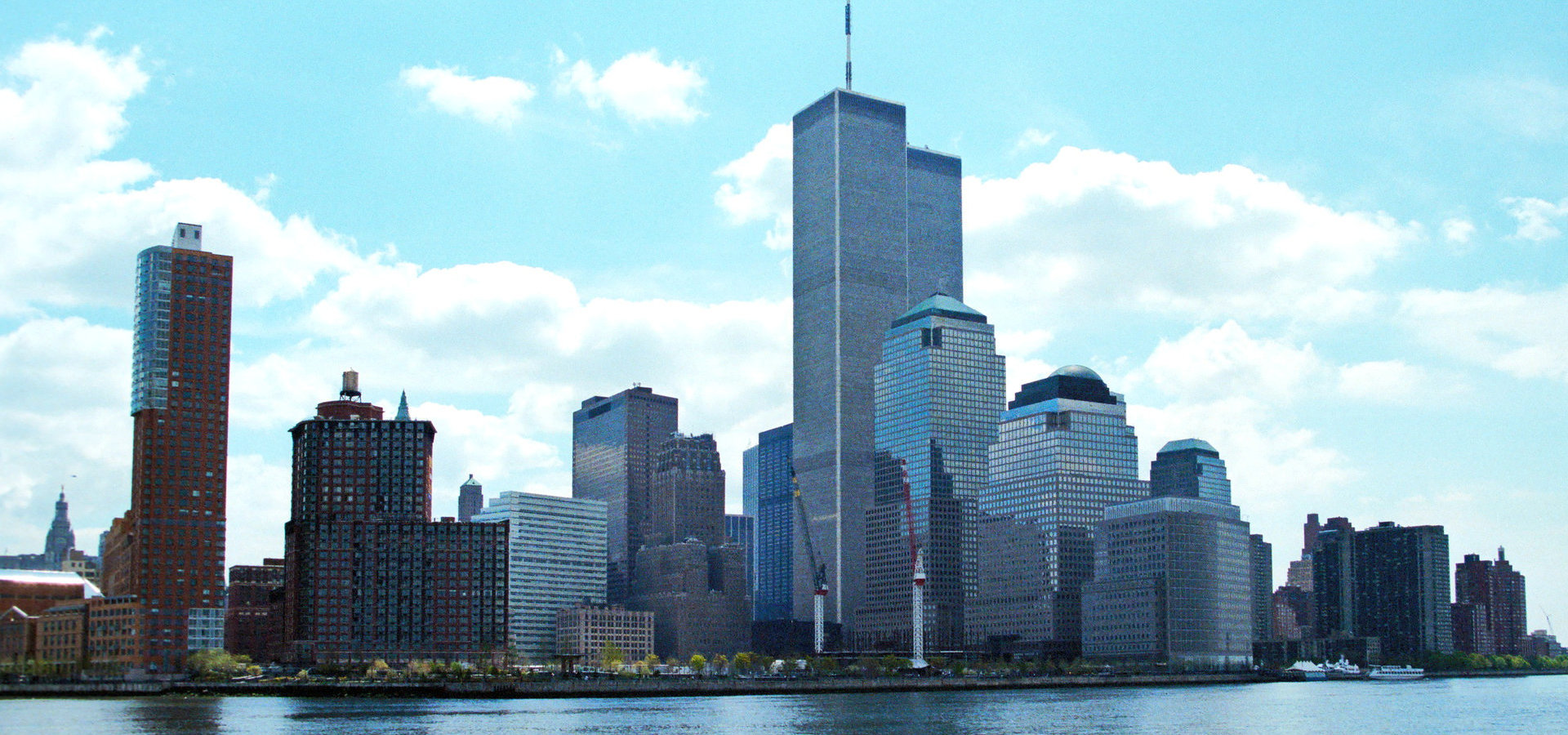 Financial District vom Wasser aus - New York 1999