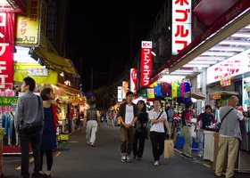 Tokio bei Nacht